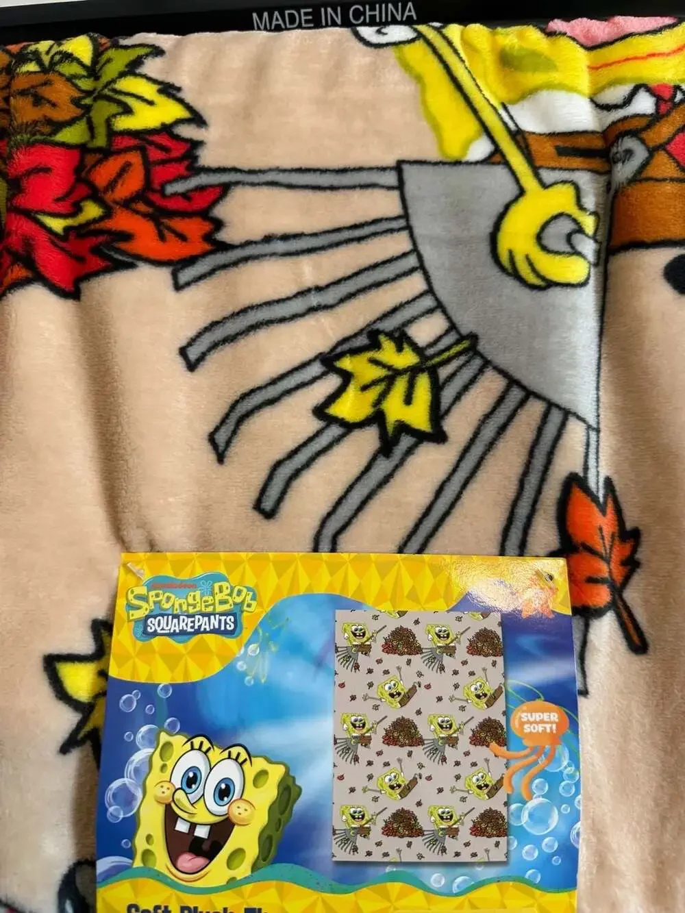 SpongeBob SquarePants Fall Autumn Soft Plush Throw blanket